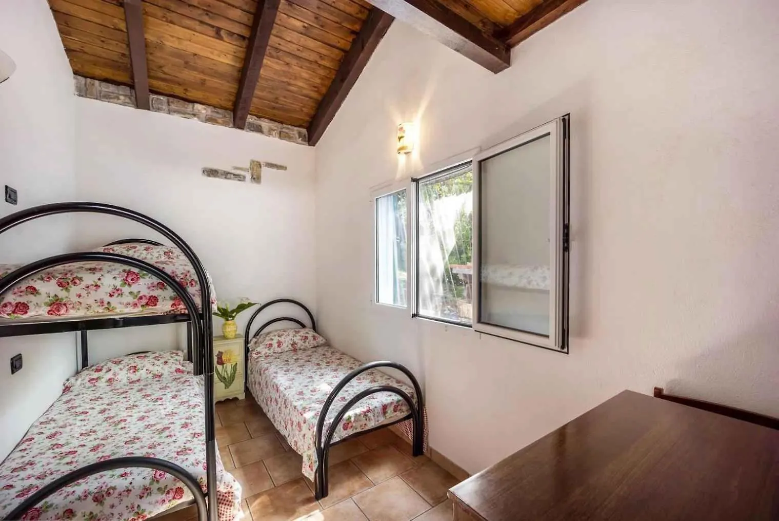 شقة Holiday Home In Pompeiana 40835