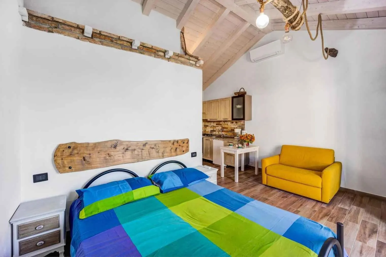 Apartment Holiday Home In Pompeiana 40835